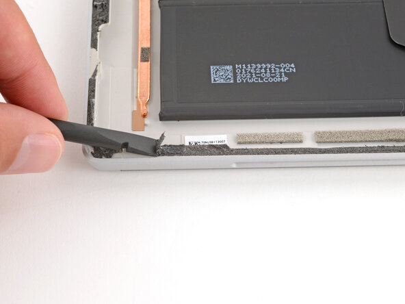 Microsoft Surface Pro 7+ Screen Replacement, Remove the old screen adhesive: stap 40, afbeelding 1 van 3