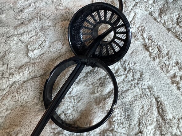 Revlon One-Step Hair Dryer Brush Disassembly, Remove Air Filter & Power Indicator/Ring: crwdns2935265:04crwdnd2935265:03crwdnd2935265:03crwdne2935265:0