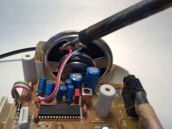 Sony Dream Machine ICF-C180 Speaker Replacement: crwdns2935265:05crwdnd2935265:02crwdnd2935265:02crwdne2935265:0