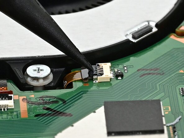 Nintendo Switch 2 Board Replacement, Connect the fan: crwdns2935265:077crwdnd2935265:03crwdnd2935265:03crwdne2935265:0