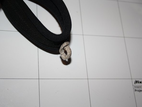 Ozone Acro Brake Handles Installation, Brake handle bungee installation - Part 2: crwdns2935265:08crwdnd2935265:02crwdnd2935265:03crwdne2935265:0