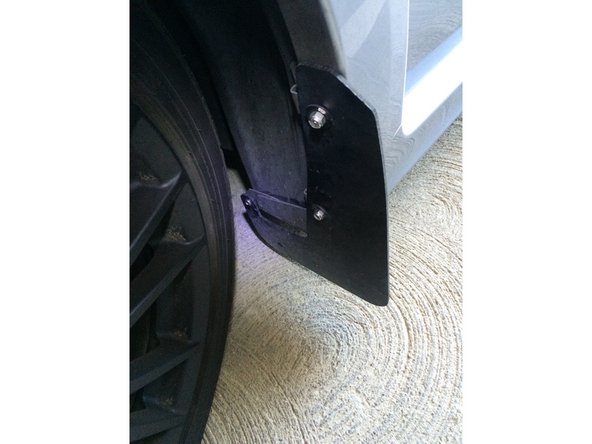 2013 Subaru Impreza WRX Mud Flaps Replacement: crwdns2935265:07crwdnd2935265:02crwdnd2935265:02crwdne2935265:0