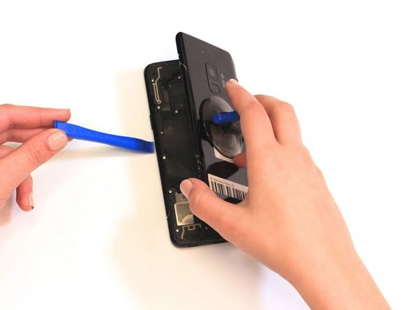 Samsung Galaxy S9 Back Cover Replacement: crwdns2935265:04crwdnd2935265:03crwdnd2935265:03crwdne2935265:0