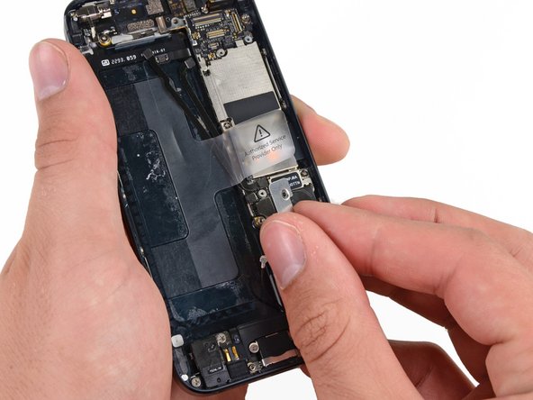 Замена задней части корпуса iPhone 5: crwdns2935265:024crwdnd2935265:02crwdnd2935265:02crwdne2935265:0