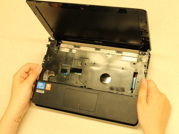 Asus 1015E-DS03 Trackpad Replacement: crwdns2935265:012crwdnd2935265:02crwdnd2935265:02crwdne2935265:0