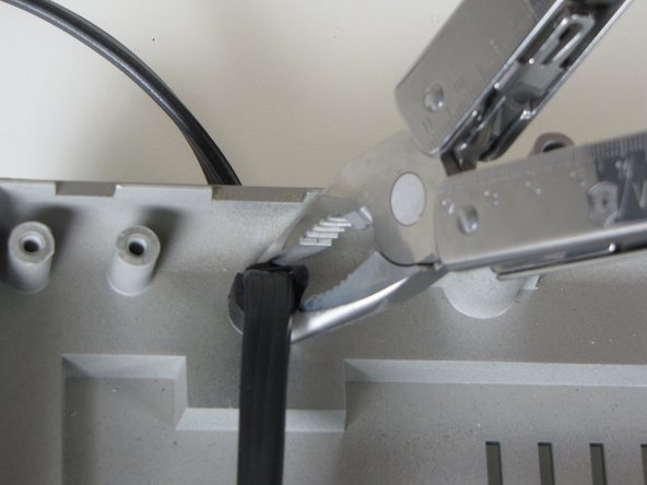 TRS-80 Color Computer Power Cord Replacement: step 8, image 2 of 2