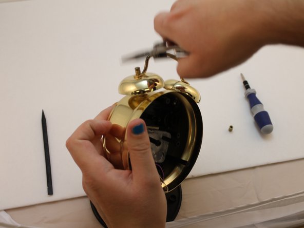 Equity Alarm Clock 13014 Clock Hands Replacement, Left Bell Screw: crwdns2935265:08crwdnd2935265:02crwdnd2935265:03crwdne2935265:0