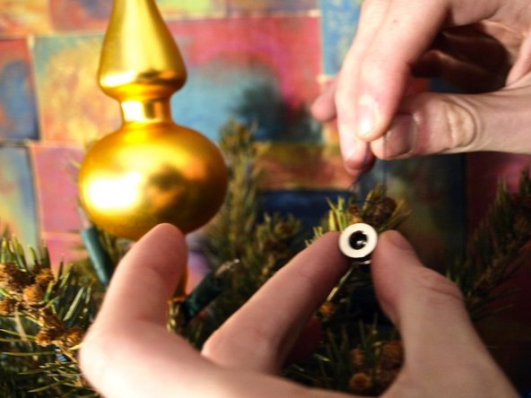 Christmas Tree Teardown: crwdns2935265:03crwdnd2935265:02crwdnd2935265:02crwdne2935265:0