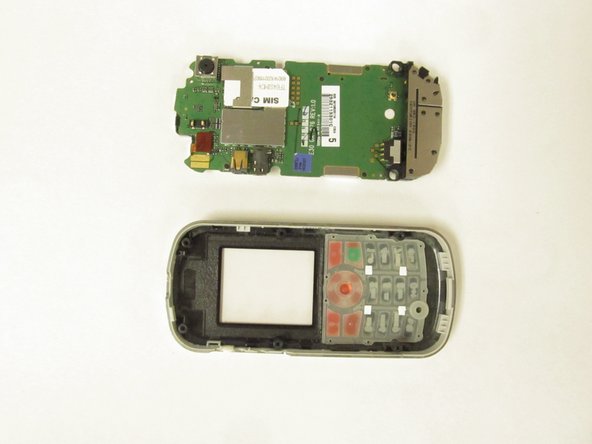 Motorola C261 Button Circuit Board Replacement, Motherboard and Front Housing: crwdns2935265:07crwdnd2935265:02crwdnd2935265:02crwdne2935265:0