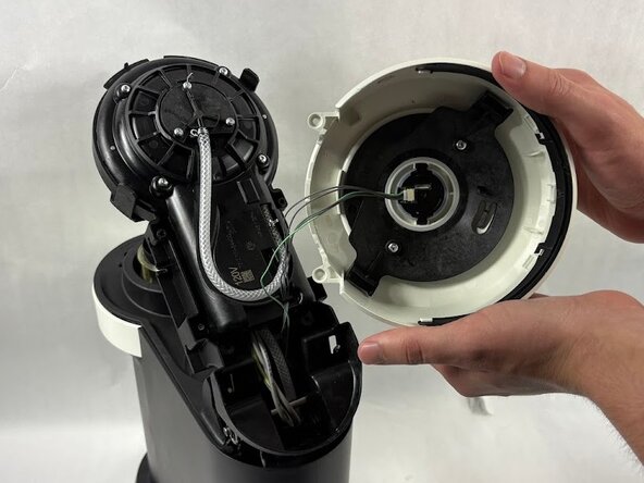 Nespresso Vertuo Next Power Button Replacement: crwdns2935265:02crwdnd2935265:02crwdnd2935265:02crwdne2935265:0