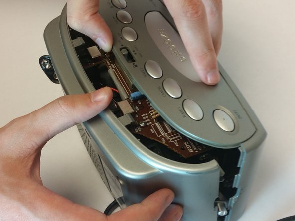 RCA RP3715A Motherboard Replacement: crwdns2935265:04crwdnd2935265:03crwdnd2935265:03crwdne2935265:0