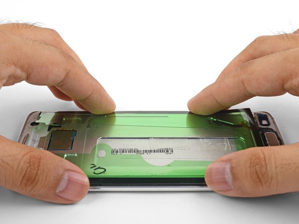 Samsung Galaxy S7 Edge Display Adhesive Replacement: crwdns2935265:06crwdnd2935265:03crwdnd2935265:03crwdne2935265:0