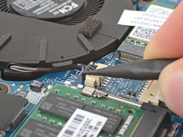 HP EliteBook 845 G8 Fan Replacement, Disconnect the fan cable: crwdns2935265:012crwdnd2935265:02crwdnd2935265:03crwdne2935265:0