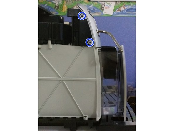 Saeco Intelia HD8752 LCD Display Panel Replacement, Removing silver front panel: crwdns2935265:04crwdnd2935265:02crwdnd2935265:03crwdne2935265:0