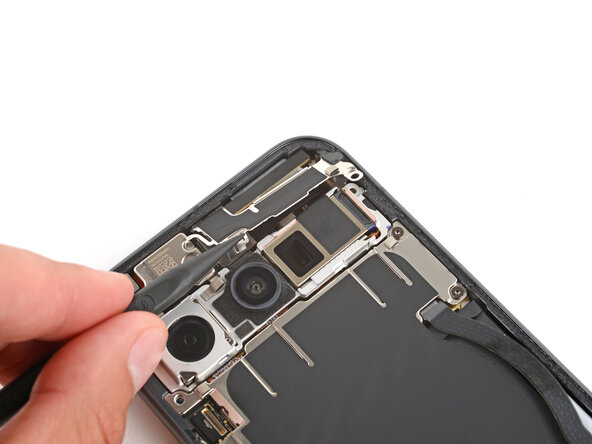 Google Pixel 10 Front Camera Replacement, Remove the bracket: step 17, image 2 of 3