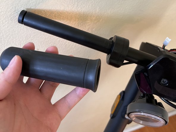 Niu Kqi2 Pro Scooter Thumb Throttle Replacement: crwdns2935265:04crwdnd2935265:02crwdnd2935265:03crwdne2935265:0