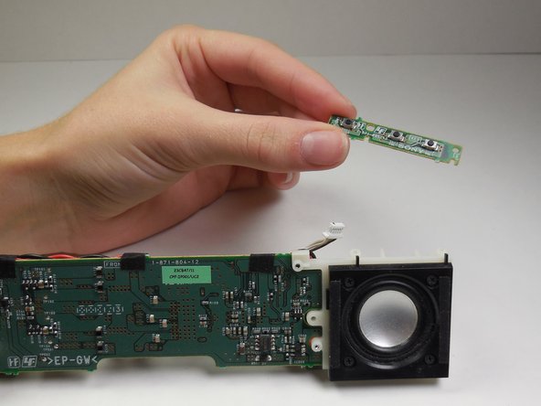 Sony CPF-IP001 Buttons on Main Speaker Replacement: crwdns2935265:08crwdnd2935265:03crwdnd2935265:03crwdne2935265:0