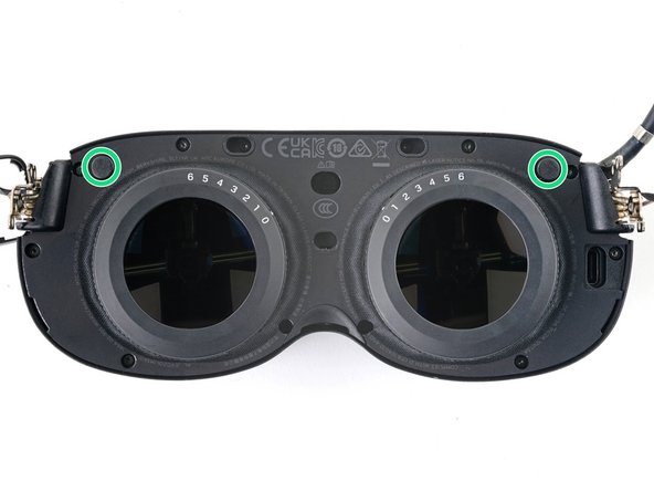 HTC Vive XR Elite Motion Sensor Replacement, Unfasten the face plate: crwdns2935265:028crwdnd2935265:02crwdnd2935265:02crwdne2935265:0