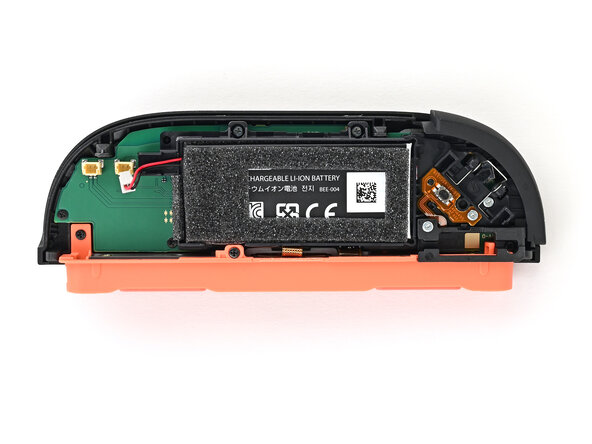 Joy-Con 2 (Right) Joystick Replacement, Remove the screws: crwdns2935265:014crwdnd2935265:02crwdnd2935265:02crwdne2935265:0