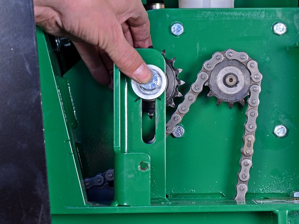 Classen Sod Cutter HSC18AHD 2018 Upper Drive Chain Replacement: crwdns2935265:014crwdnd2935265:03crwdnd2935265:03crwdne2935265:0