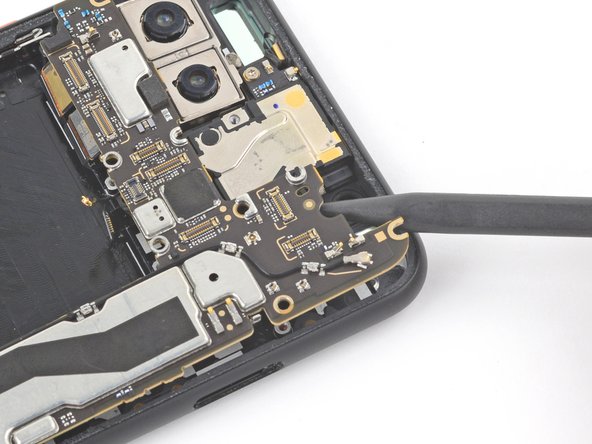 Google Pixel 4 XL Screen Replacement, Remove the motherboard: crwdns2935265:042crwdnd2935265:02crwdnd2935265:02crwdne2935265:0