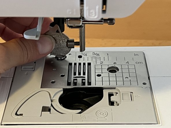 How to Fix a Squeaky Brother SC 9500 Computerized Sewing Machine: step 10, image 2 of 3