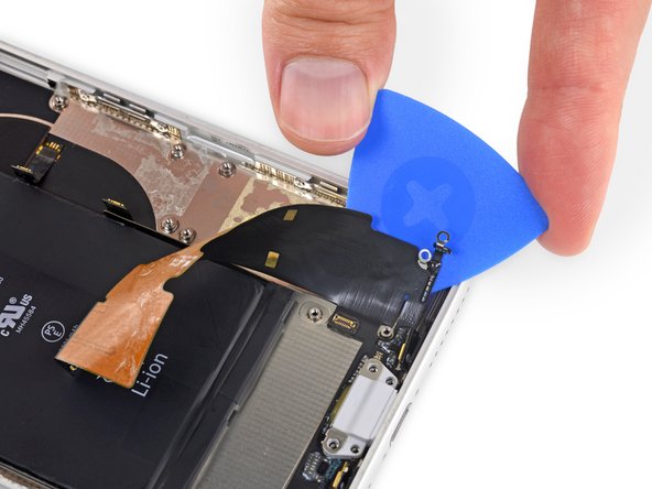 iPhone 8 Plus Lightning Connector Assembly Replacement