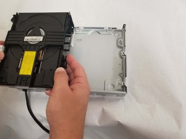 Samsung BD-E5400 Disk Drive Replacement: crwdns2935265:04crwdnd2935265:01crwdnd2935265:01crwdne2935265:0