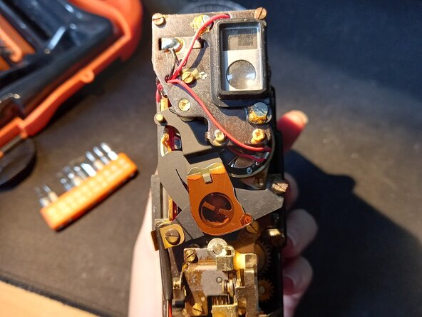 Disassembling Konica Compact 8 Front Cover, Finish: шаг 4, изображение 1 из 1