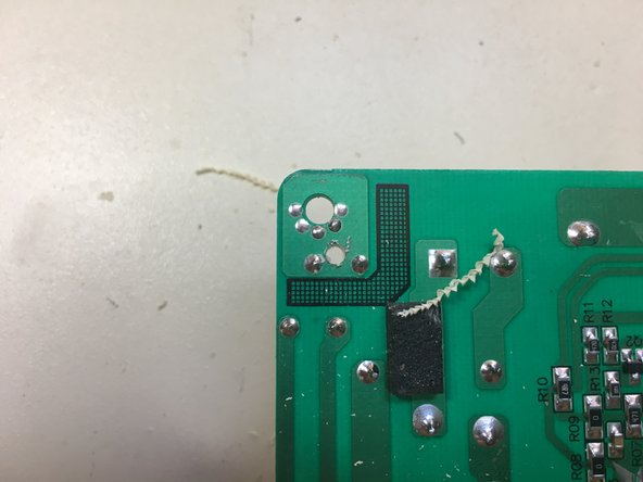 How to build a display using a iMac: step 3, image 1 of 3