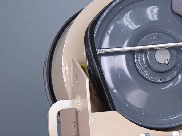 EDCO Disk Grinder 50200-HD Sheave Replacement: crwdns2935265:07crwdnd2935265:03crwdnd2935265:03crwdne2935265:0