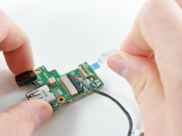 HP Mini 1000 USB & Power Board Replacement, USB & Power Board: crwdns2935265:049crwdnd2935265:02crwdnd2935265:02crwdne2935265:0