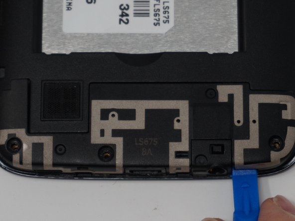 LG Tribute 5 Headphone Jack Replacement: step 4, image 2 of 3