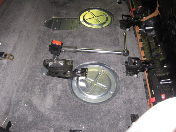 Fixing 2004-2010 Volkswagen Touareg Touareg Gas Leak: stap 37, afbeelding 2 van 2