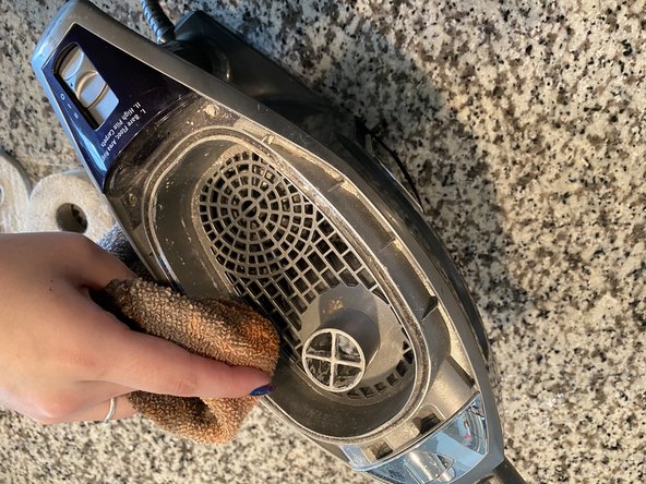 How to Unclog a Shark Rocket Deluxe Pro Vacuum: crwdns2935265:08crwdnd2935265:02crwdnd2935265:03crwdne2935265:0