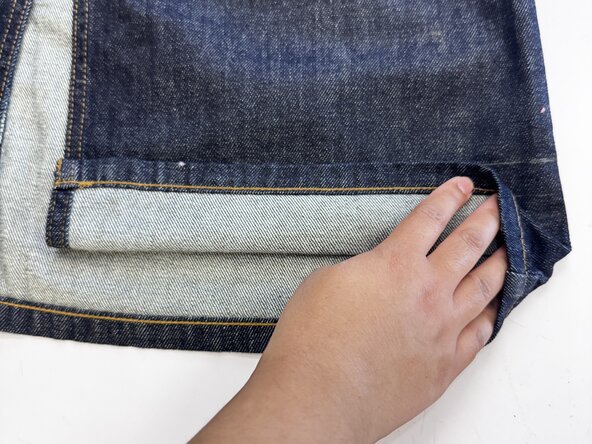 How to Shorten a Denim Skirt While Maintaining the Original Hem: step 4, image 1 of 3
