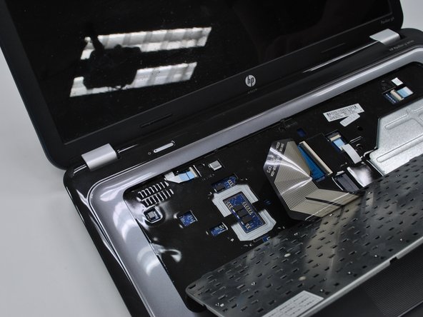 HP Pavilion G6-1d16dx Screen hinges Replacement: crwdns2935265:07crwdnd2935265:02crwdnd2935265:02crwdne2935265:0