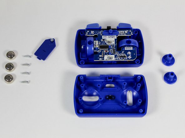 Spin Master Boxer Remote Trigger Buttons Replacement: crwdns2935265:04crwdnd2935265:02crwdnd2935265:02crwdne2935265:0