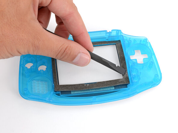 How to Reshell Your Game Boy Advance, Transfer the screen gasket: crwdns2935265:021crwdnd2935265:03crwdnd2935265:03crwdne2935265:0