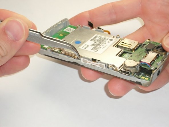 LG Incite Touch Screen Replacement, Motherboard: crwdns2935265:07crwdnd2935265:03crwdnd2935265:03crwdne2935265:0