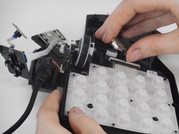 Razer Tartarus V2 Scroll Wheel Replacement, Scroll Wheel: crwdns2935265:05crwdnd2935265:02crwdnd2935265:03crwdne2935265:0