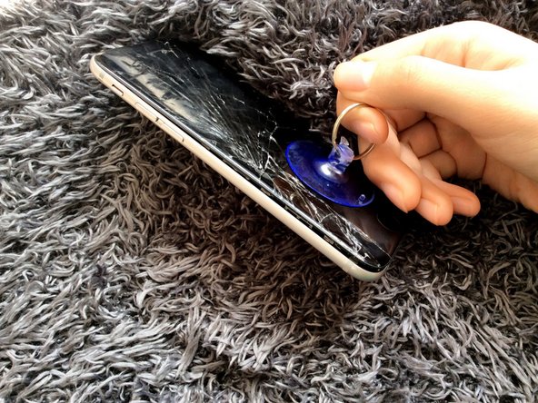 Remove  iPhone 6 Plus LCD screen, Suck up the LCD screen: step 3, image 1 of 1