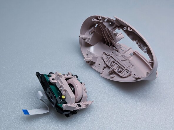 Logitech Lift Teardown, Removing Switch Assembly: crwdns2935265:015crwdnd2935265:03crwdnd2935265:03crwdne2935265:0