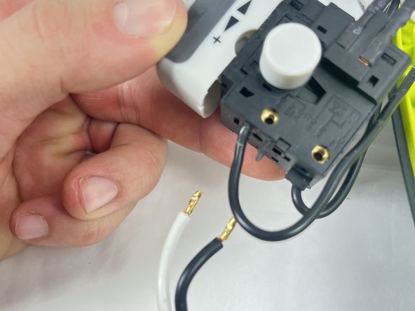 Ryobi D620H Trigger Replacement: crwdns2935265:05crwdnd2935265:02crwdnd2935265:03crwdne2935265:0