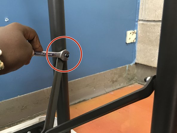 Lifetime 4-Foot Adjustable Table Leg Replacement: crwdns2935265:04crwdnd2935265:02crwdnd2935265:03crwdne2935265:0