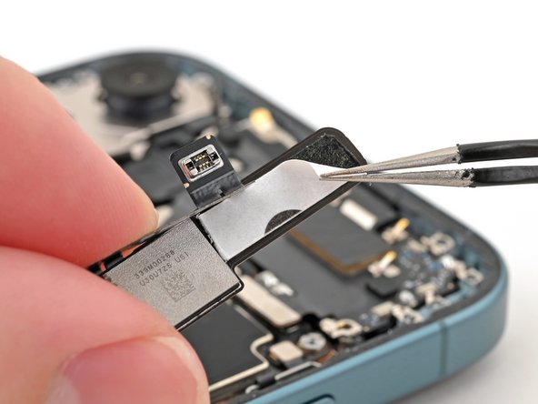 iPhone 16 Plus Earpiece Speaker Replacement, Apply adhesive (if required): crwdns2935265:039crwdnd2935265:01crwdnd2935265:01crwdne2935265:0