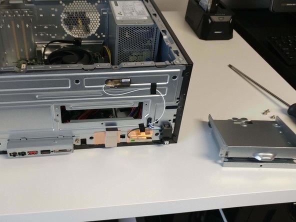 Acer Aspire T TC-865-NE Desktop Teardown, Remove Disc Drive Cage: step 6, image 3 of 3