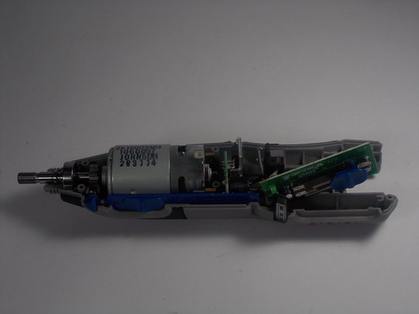 Dremel 8220 Speed Selector Switch Replacement: crwdns2935265:05crwdnd2935265:03crwdnd2935265:03crwdne2935265:0