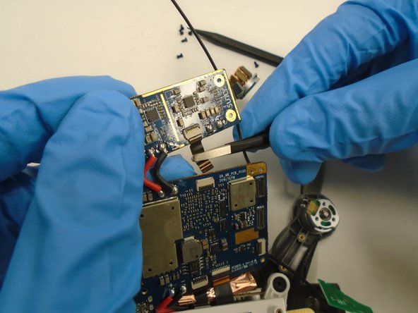 AEE Mach 1 Motherboard Replacement: stap 0, afbeelding 2 van 3