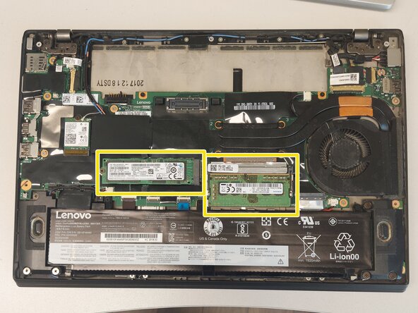 Lenovo ThinkPad T470s Thermal Paste Replacement, Opening the back panel.: crwdns2935265:01crwdnd2935265:03crwdnd2935265:03crwdne2935265:0